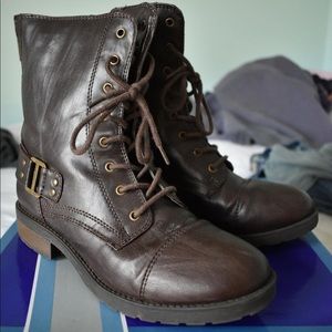 White Mountain combat boots